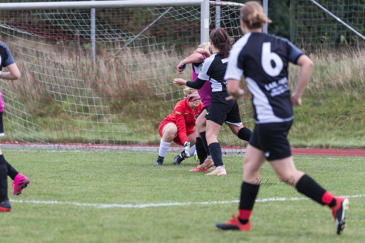 Bild 165 - Frauen Grossenasper SV - SV Steinhorst/Labenz : Ergebnis: 1:3